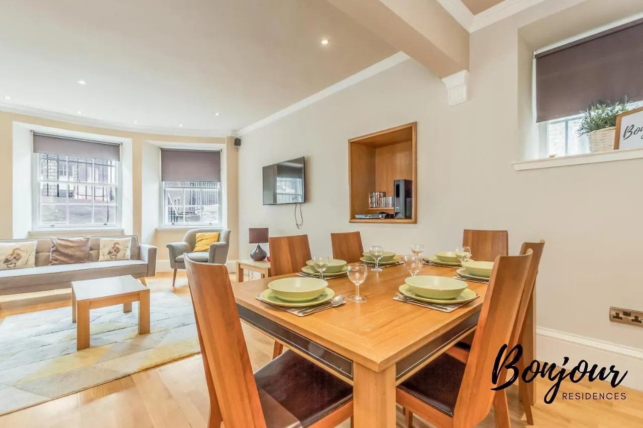 Apartmán Montmartre Suite - New Town 3Br-3Ba Main Door - By Bonjour Residences Edinburgh