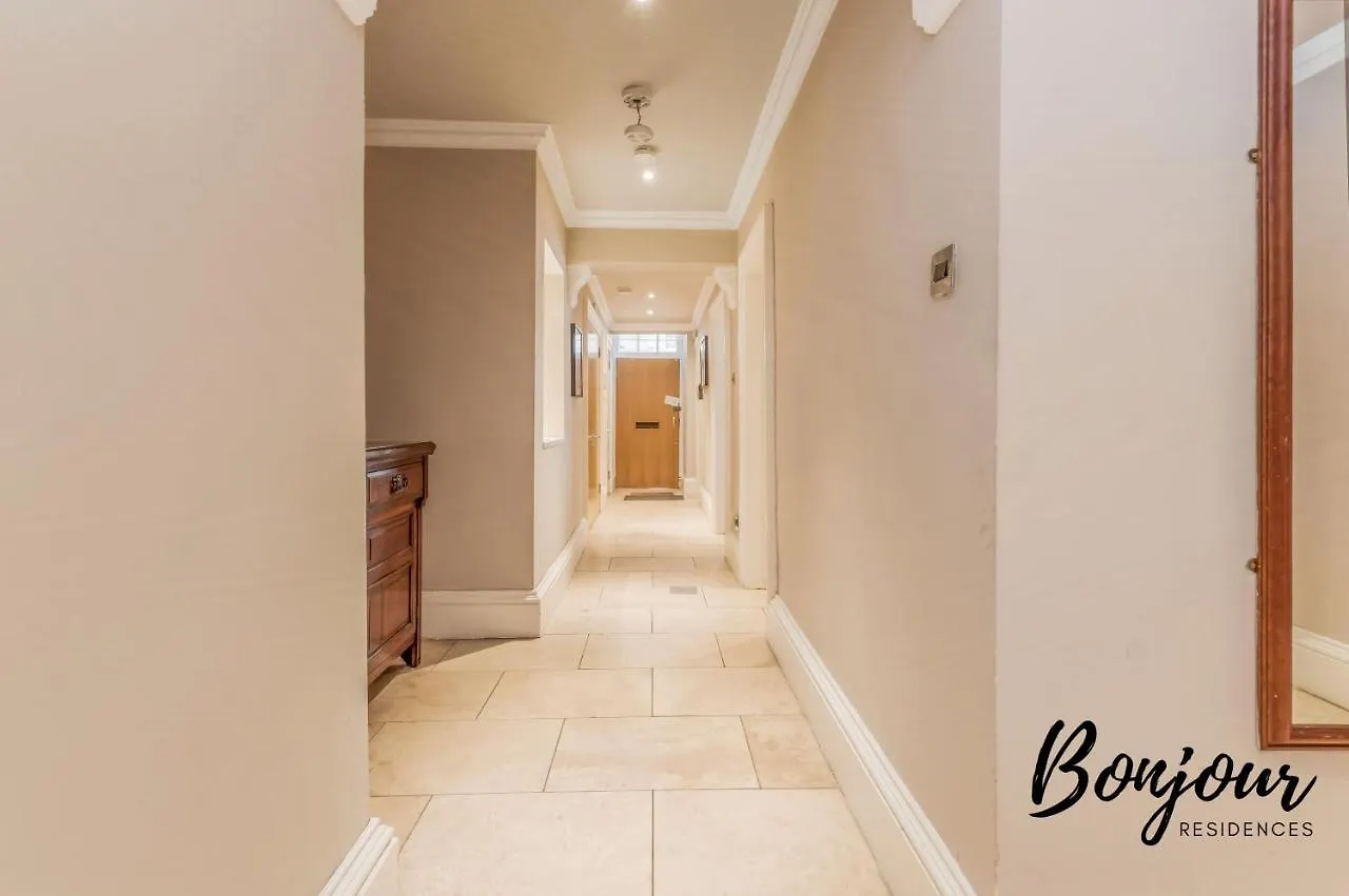 Apartmán Montmartre Suite - New Town 3Br-3Ba Main Door - By Bonjour Residences Edinburgh
