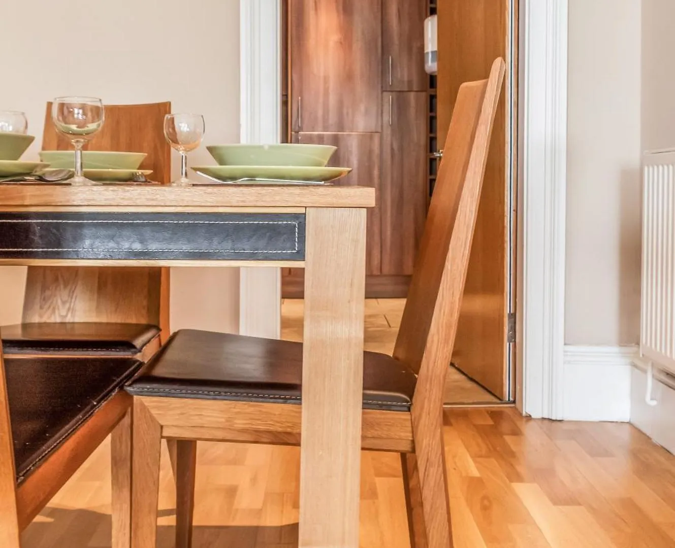 Montmartre Suite - New Town 3Br-3Ba Main Door - By Bonjour Residences Edinburgh Apartmán